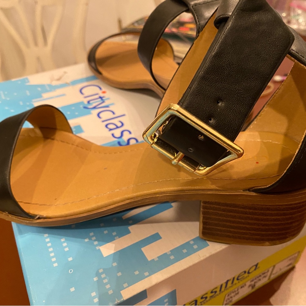 Black sandals